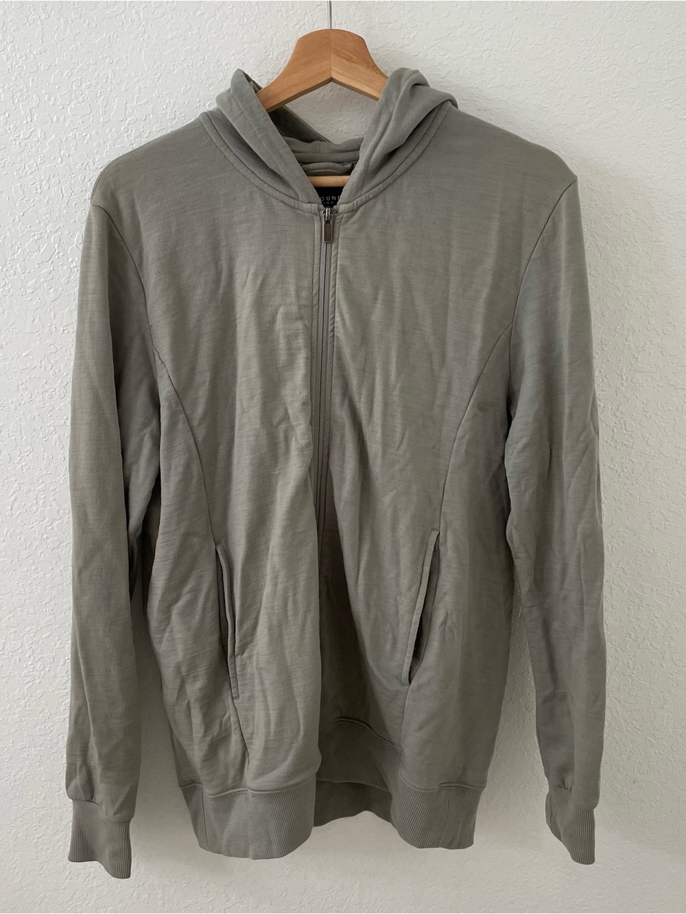 Unbound Merino Ultralight Hoodie (M)